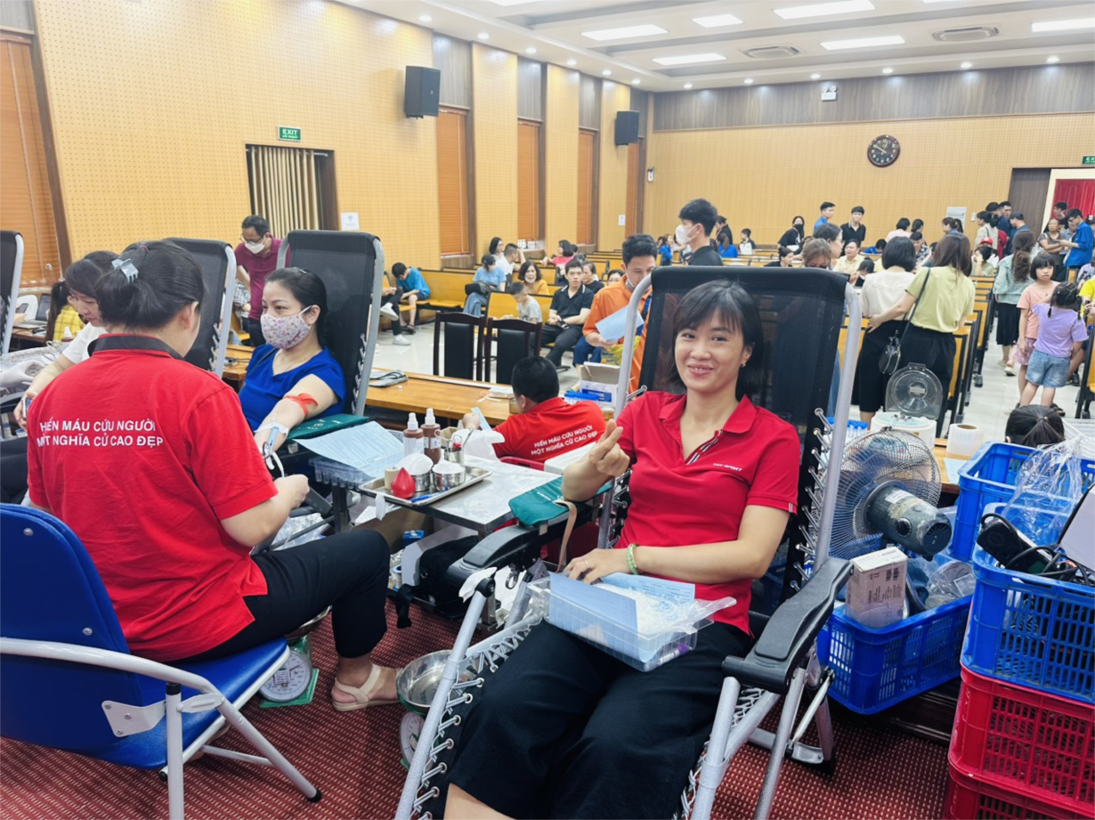 Trường Mầm non Ánh Sao tham gia Ngày hội hiến máu nhân đạo năm 2024.